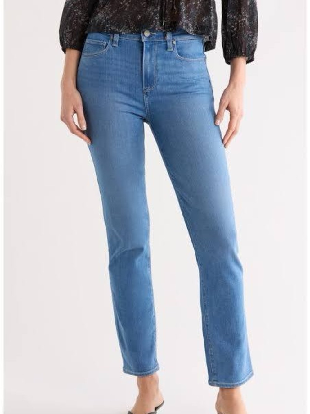PAIGE Hoxton Slim Jeans. Size 26